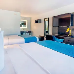 6 Louisville, Ky- Airport/ Fair Expo Hotel Louisville